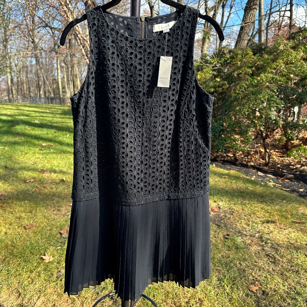 NWT Ann Taylor LOFT Adorable Floral Cutout Dress